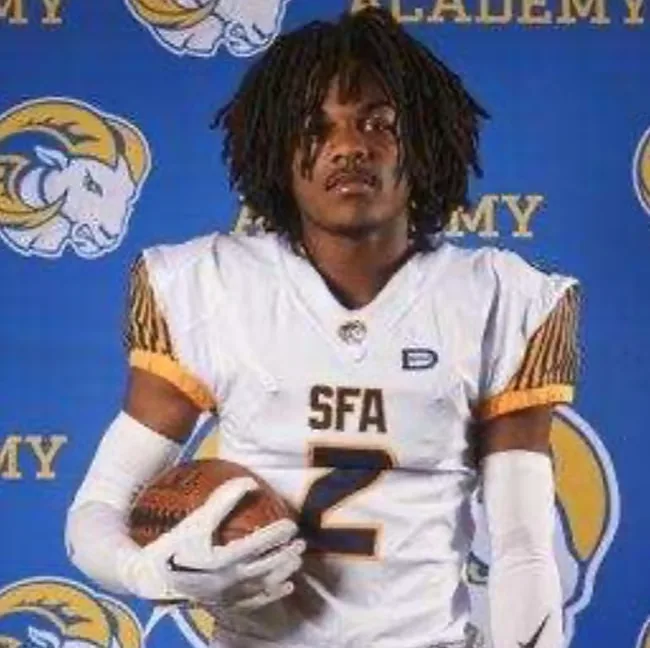 Wesley Gibson, Football, undefined