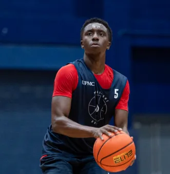 Zoje Owinje, Basketball, Duquesne University